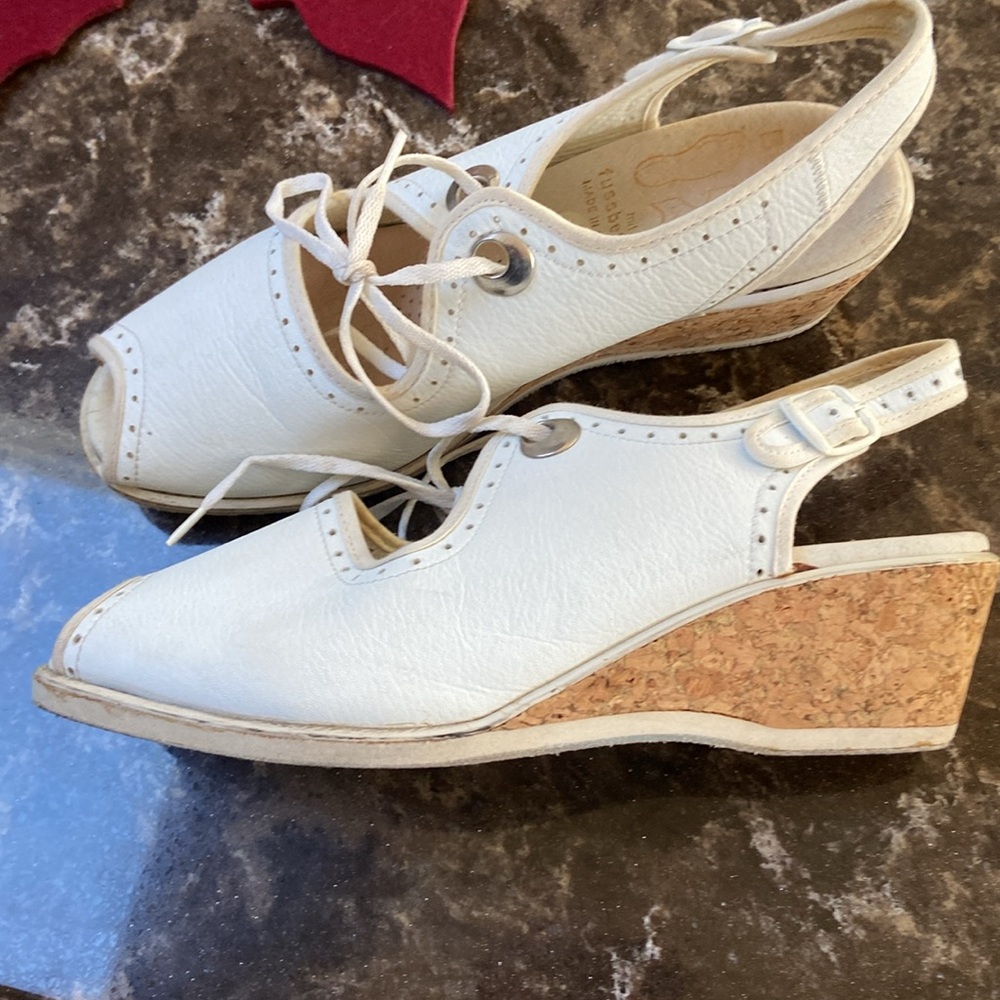 Dance shoes sz 41 made in Germany white wedges swing